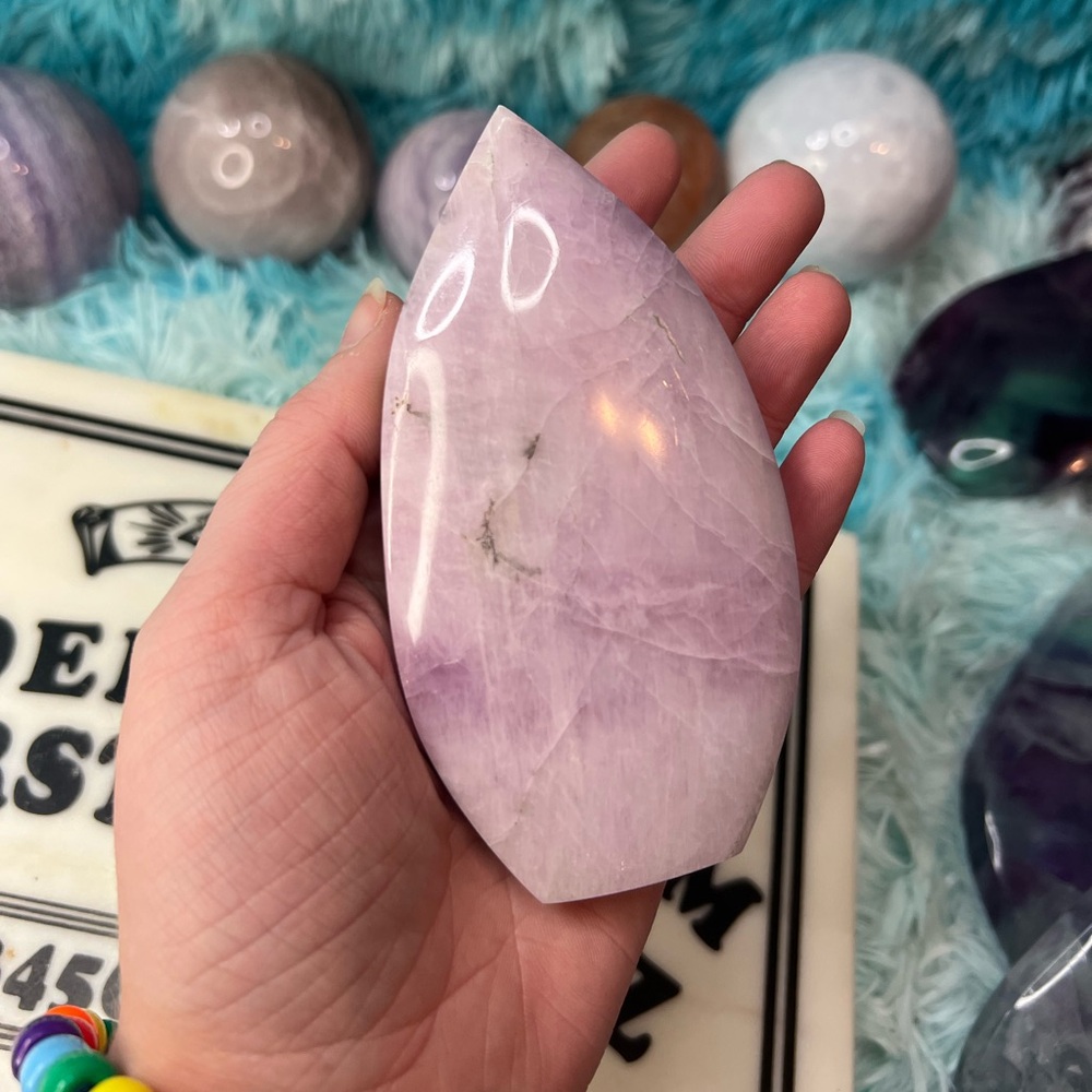 KUNZITE CRYSTAL POINT